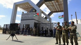 السلطات المصرية تفتح معبر رفح