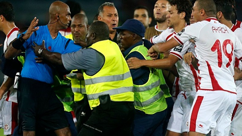 الحكم الموريسي”سيشرون”: أنا عنصري إفريقيا أيّها التونسيون!