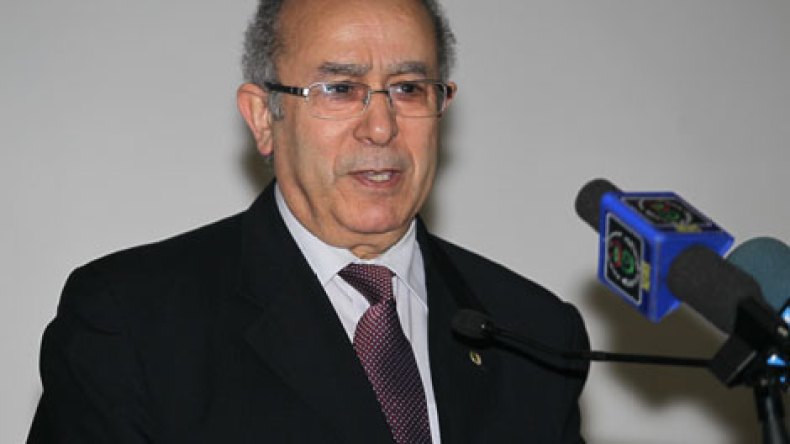 الجزائر تخسر 2 مليار دولار سنويا منذ تطبيق اتفاق الشراكة مع الاتحاد الأوروبي