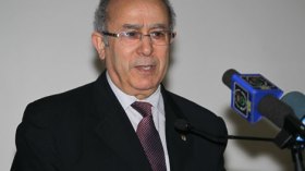 لعمامرة: قضية الدبلوماسين المختطفين حاضرة باستمرار في المحادثات الجزائرية ــ المالية