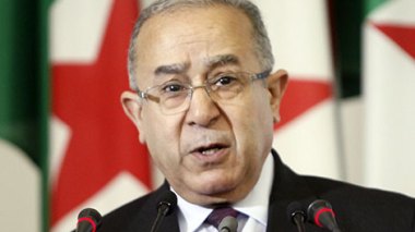 Intervention militaire en Libye : Lamamra s’oppose à l’appel égyptien