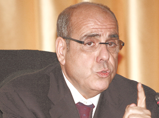 Raouraoua urges the Greens to honour the Arabs and the Muslims versus the United States