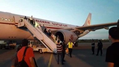 Les Algériens rapatriés ne seront pas placés en confinement