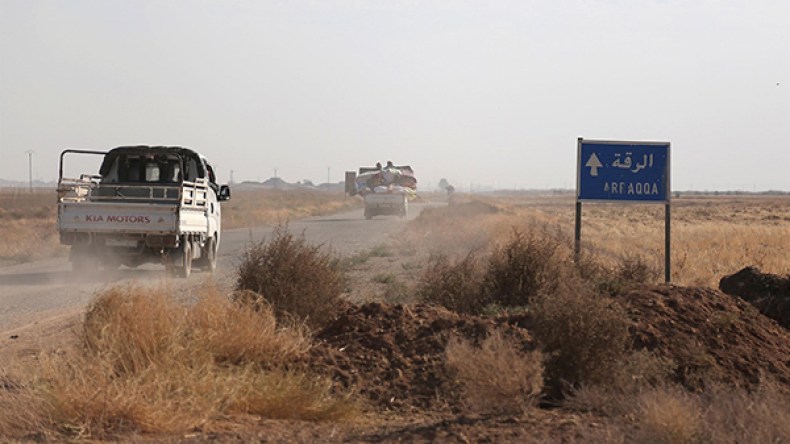 مقتل 23 مدنياً في غارات جوية قرب الرقة