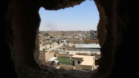 قوات سوريا الديمقراطية تخترق سور الرقة القديمة
