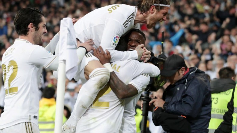 ريال مدريد قهر برشلونة بـ”الدم” الجزائري!