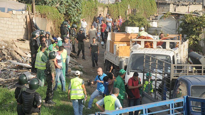 مقصون من الترحيل ببرج الكيفان يهدّدون بالإضراب عن الطعام