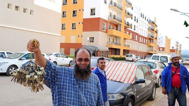 هل يُعقل شراء الأغنياء والفقراء السكر والزيت والحليب بنفس السعر؟