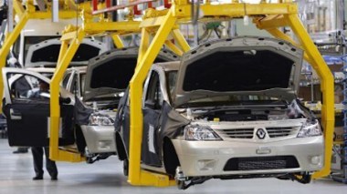 Signature d’un accord-cadre entre Renault et l’Algérie, pas encore d’accord définitif