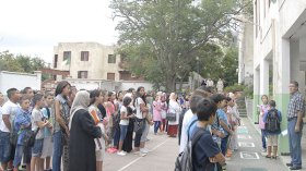 مديرون يستغلون مدارسهم لتنشيط حملتهم الإنتخابية!