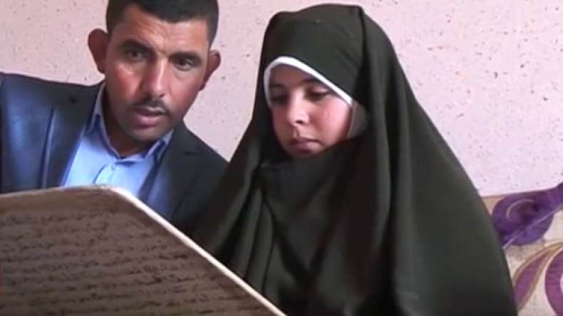 وهيبة تومي.. الطفلة الجزائرية التي كرّمها أحمد مرسي