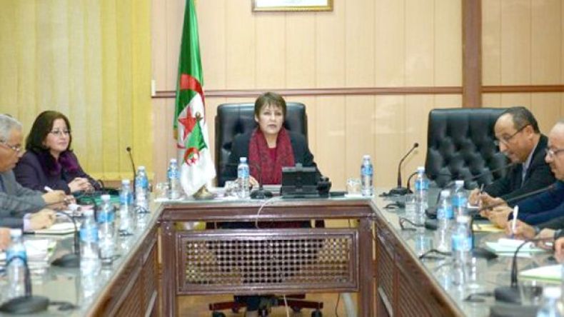 تعميم الاستفادة من 8 آلاف دينار.. منحة استعمال السيارة الشخصية