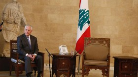 وزير الخارجية الأمريكية يضطر لانتظار نظيره اللبناني