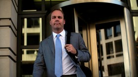 مستشار سابق لترامب يقر بالتآمر في التحقيق بتدخل روسيا