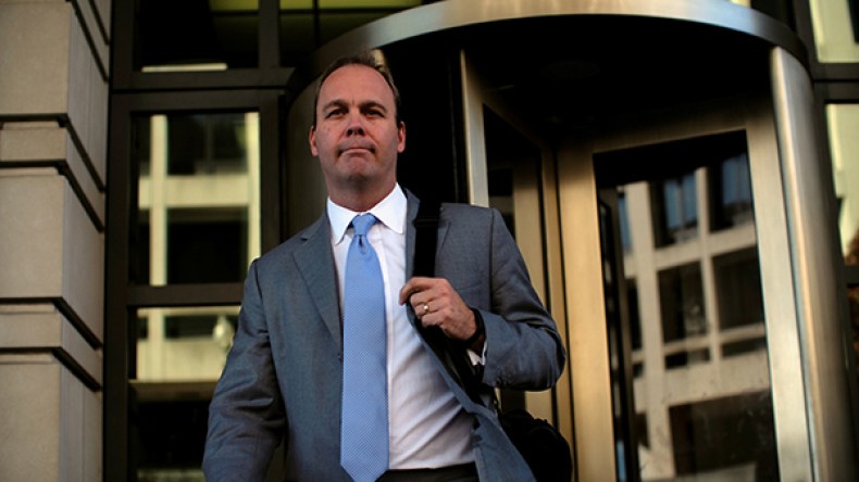 مستشار سابق لترامب يقر بالتآمر في التحقيق بتدخل روسيا