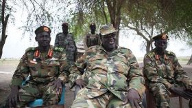 زعيم المتمردين في جنوب السودان يريد السيطرة على الحقول النفطية