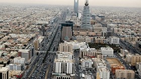 الحوثيون يطلقون صاروخاً بالستياً باتجاه الرياض