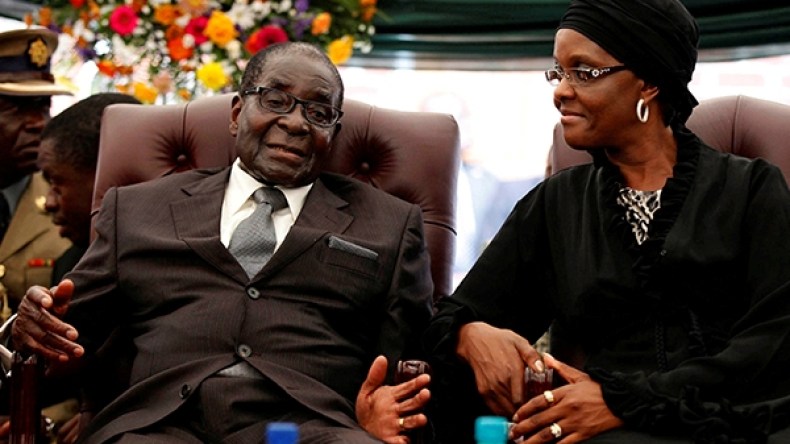 هذه تفاصيل صفقة تخلي موغابي عن السلطة