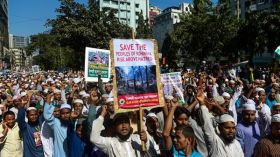 21 ألفاً من الروهينغا فروا إلى بنغلاديش من ميانمار