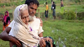 مقتل المئات من الروهينغا وفرار الآلاف إلى حدود بنغلادش المغلقة