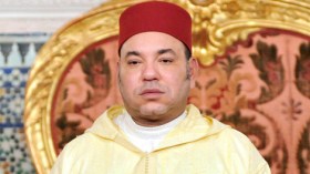 السجن ثلاث سنوات لمغربي “تشبه” بالملك محمد السادس