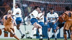 صواريخ وطوّافات رونالد كومان !