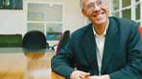 بلقا سم رواش يبحث عن مخرج لـ”جنون الحب”