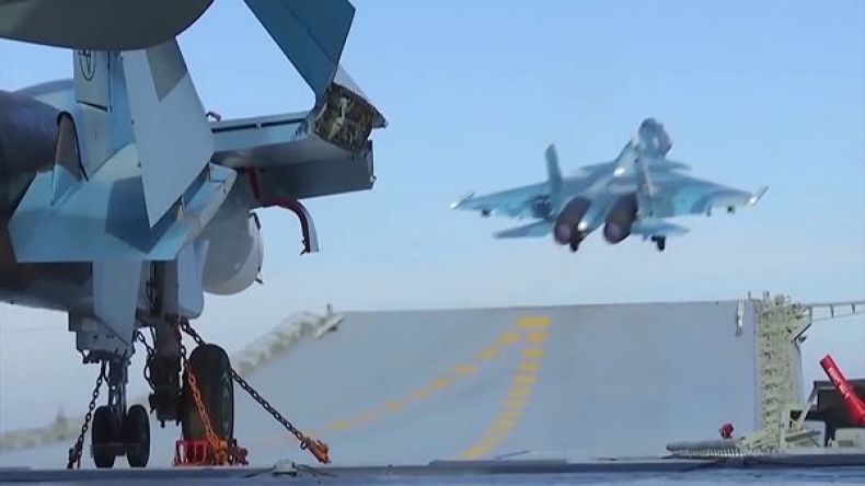 تحطم مقاتلة روسية قبالة السواحل السورية