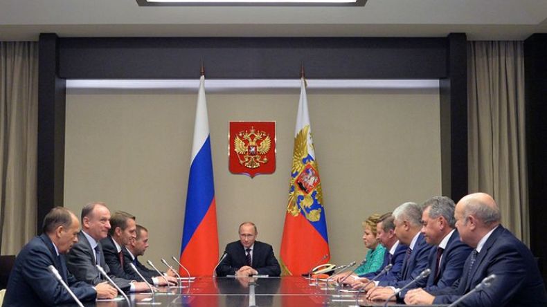 البرلمان الروسي يمنح بوتين تفويضاً باستخدام القوة في سوريا