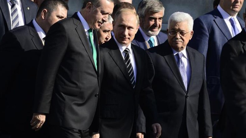 بوتين يفتتح أكبر مسجد في روسيا