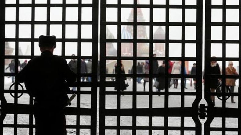 روسيا تحبط مخططاً إرهابياً لـ”داعش” في موسكو وبطرسبورغ