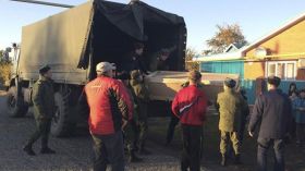 والدا أول جندي روسي يموت في سوريا يشككان في رواية انتحاره