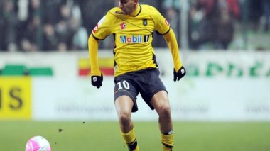 Liverpool In Talks To Sign Ace Algerian Midfielder Ryad Boudebouz