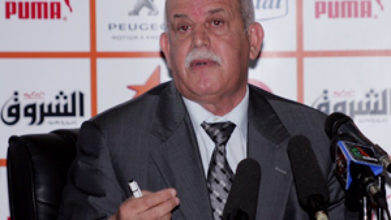 متناقضات  المدرب  الوطني: زياية “ما يعرفش صلاحو” ومغني مهدد وزياني حالة خاصة