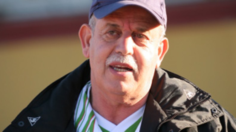 سعدان  يعترف  بصعوبة  فك  العقدة  قبل  المونديال .. والرهان  على  جبور  لتخفيف  الأضرار