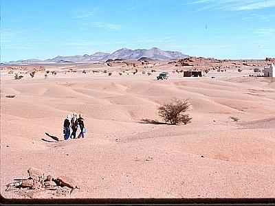 Algeria: Three 'AQIM suspects' killed in military raid