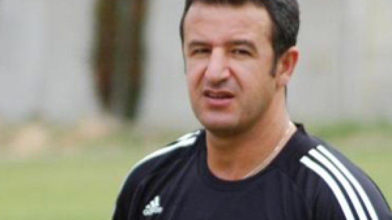 جمعية الشلف: صايب يطلب مهاجما وزواي يصاب ويتوقف عن التدريب