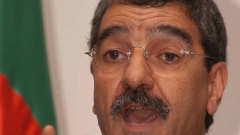 سعدي يسيّر الأرسيدي بقرارات إنفرادية