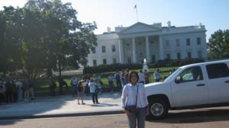 أسهم “الأسود” في ارتفاع وبوش يلحق الأذى بالجمهوريين..والجزائريون لا يتابعون الرئاسيات الامريكية