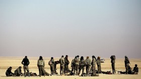 اشتباكات متواصلة قرب مدينة الطبقة السورية لطرد “داعش”