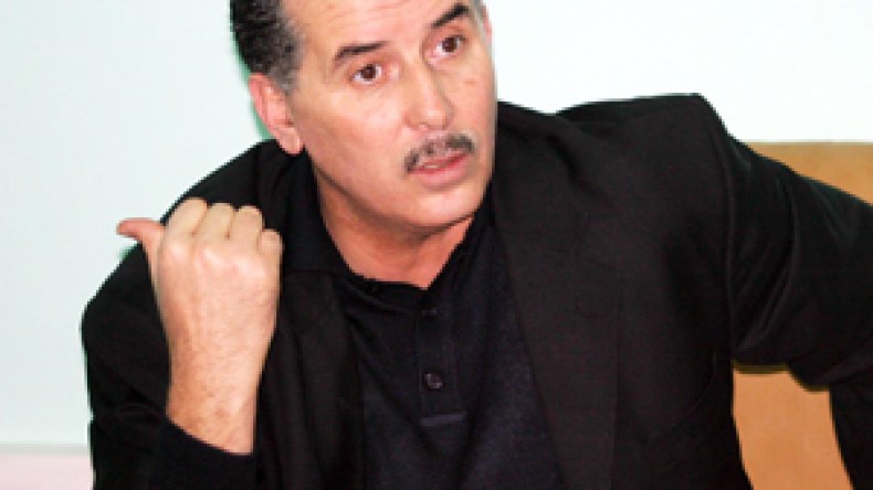 “الخضر مسؤولية الجميع .. وسعدان سيبقى إسما لامعا في الكرة الجزائرية”