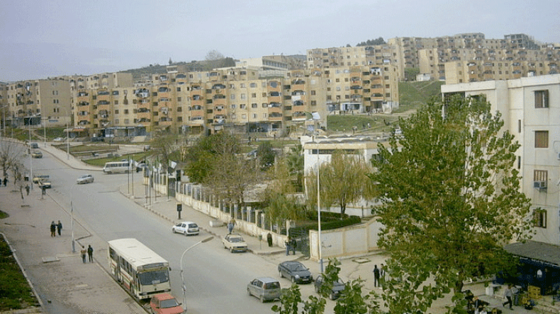 قتيل وثلاثة جرحى في شجار بالسيوف والسواطير في عنابة