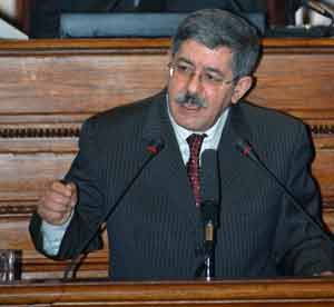 Déclaration de politique générale : l'Algérie déterminée à mener de front réconciliation nationale et lutte antiterroriste