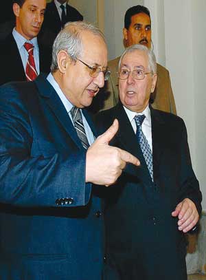 The Parliament Session Wraps Up Amid Conflict between Bensalah and Ziari