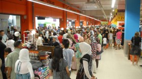 تحرير أسعار القوت اليومي للجزائريين من أيدي البارونات