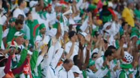 أنصار‭ ‬الخضر‭ ‬يقضون‭ ‬يومياتهم‭ ‬بين‭ ‬محلات‭ ‬الذهب‭ ‬والتجوّل‭ ‬في‭ ‬أدغال‭ ‬جنوب‭ ‬إفريقيا