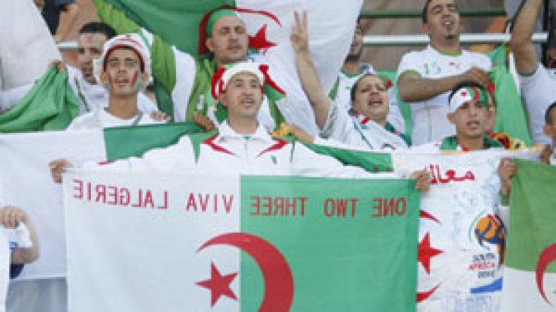 إذا تخلى سعدان عن ” السوسيال ” سوف نفوز على انجلترا