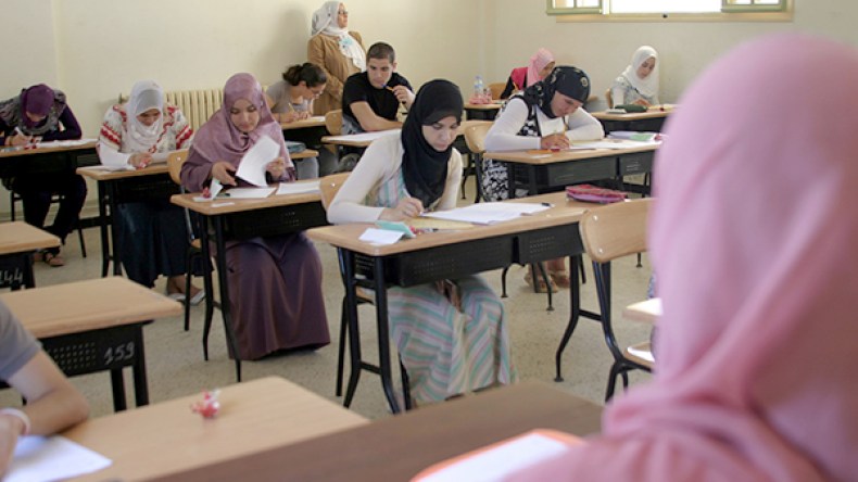 مراجعة رزنامة الإختبارات ودمج الدروس لإنهاء البرنامج