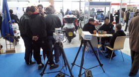 الرادار يصنع الحدث في صالون السيارات