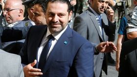 الرئيس اللبناني يكلف الحريري بتشكيل الحكومة الجديدة